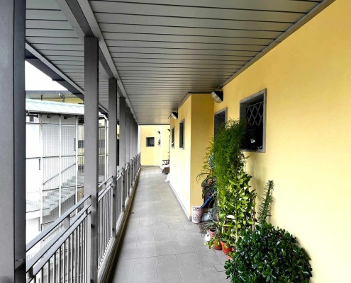 Bilocale Milano Via Boncompagni - Ingresso balcone
